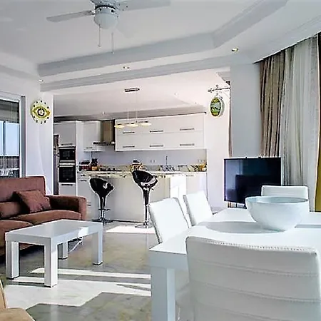 Emilia Luxury Apartament *