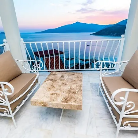Emilia Luxury *